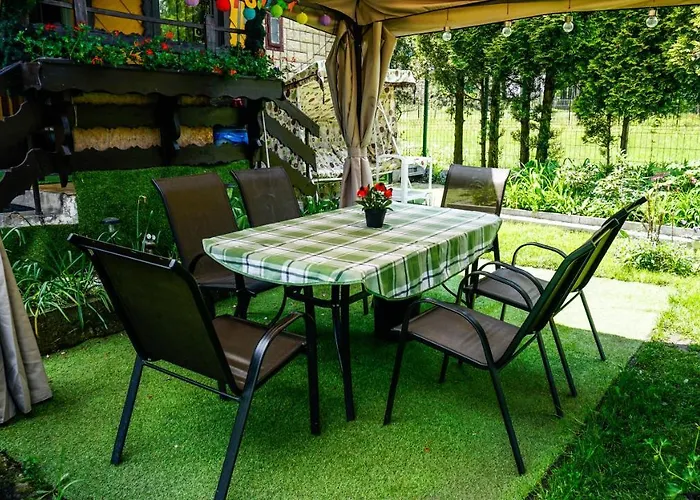 홈스테이 Goscinne U Renaty 슈차이르크